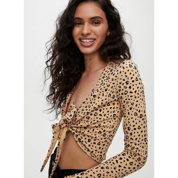 ARITZIA Sunday Best Leopard Wrap Crop Top - Picture 2 of 10